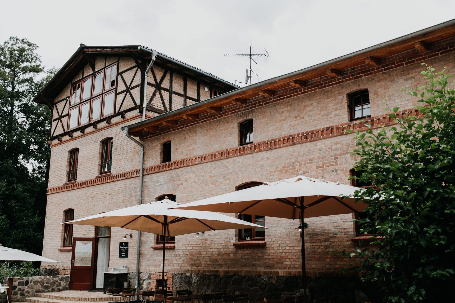 Mühle Tornow, boho wedding, Hochzeit Berlin, Hochzeitsfotograf Berlin, wedding venue Berlin, wedding venue, Hochzeitslocation
