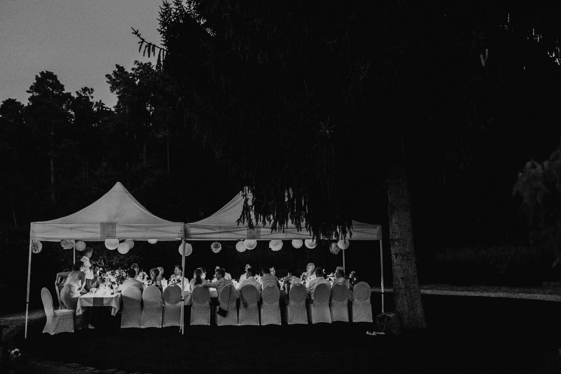 tent, evening, Mühle Tornow, boho wedding, Hochzeit Berlin, Hochzeitsfotograf Berlin, wedding venue Berlin, wedding venue, Hochzeitslocation