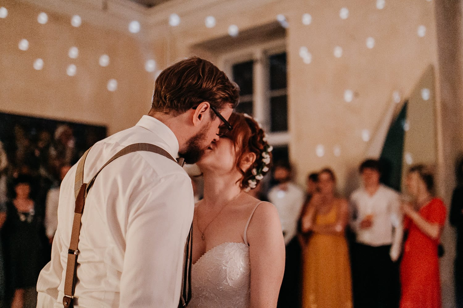 kulturschloss roskow, wedding location, hochzeitslocation, hochzeitslocation berlin, hochzeitslocation brandenburg, boho hochzeit berlin, boho wedding berlin, hochzeit berlin, first dance, hochzeitstanz