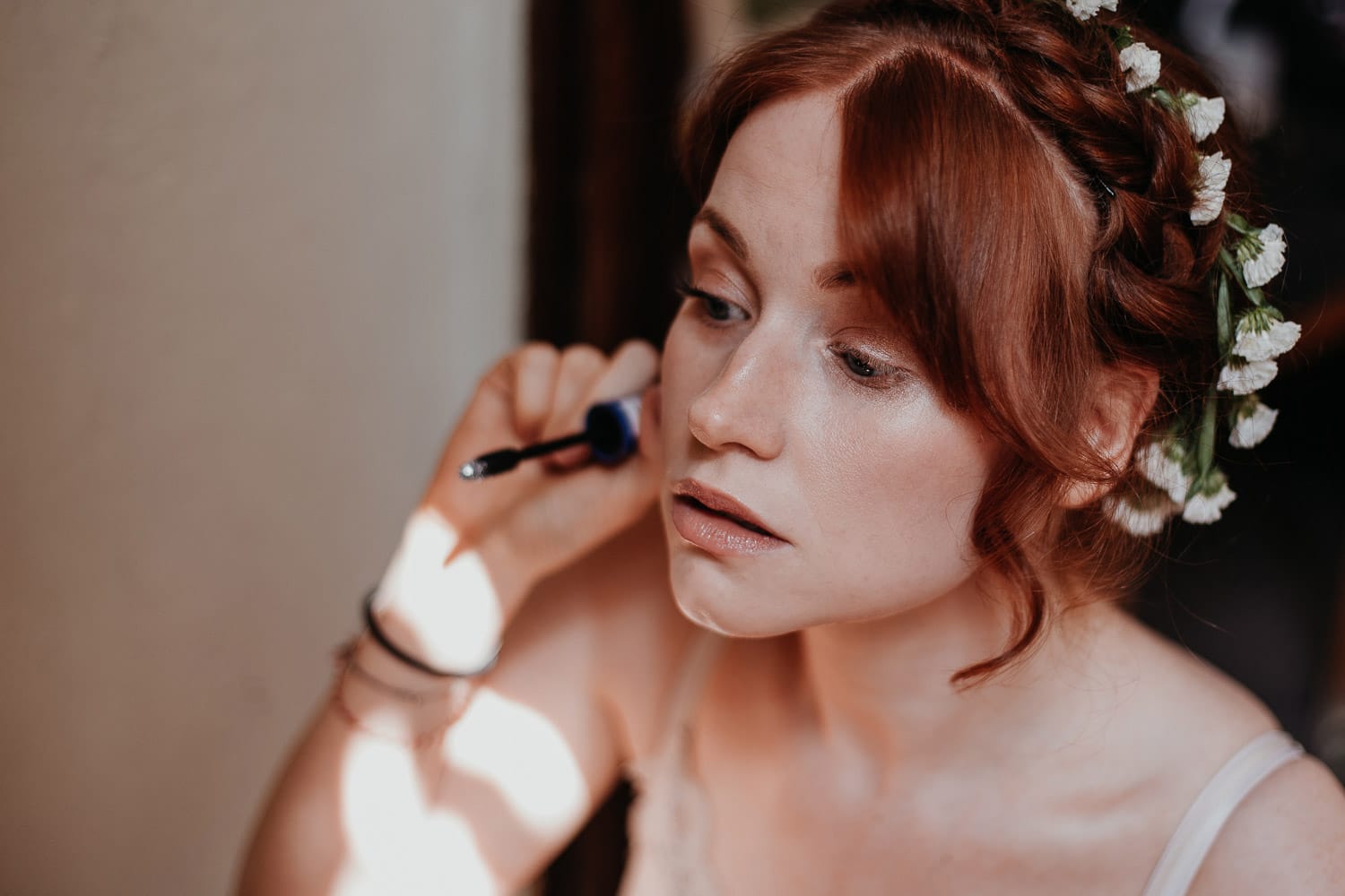 getting ready, gettin ready, make up, make-up, hairstylist, make up and hair stylist,, wedding berlin, kulturschloss roskow, boho bride, boho braut