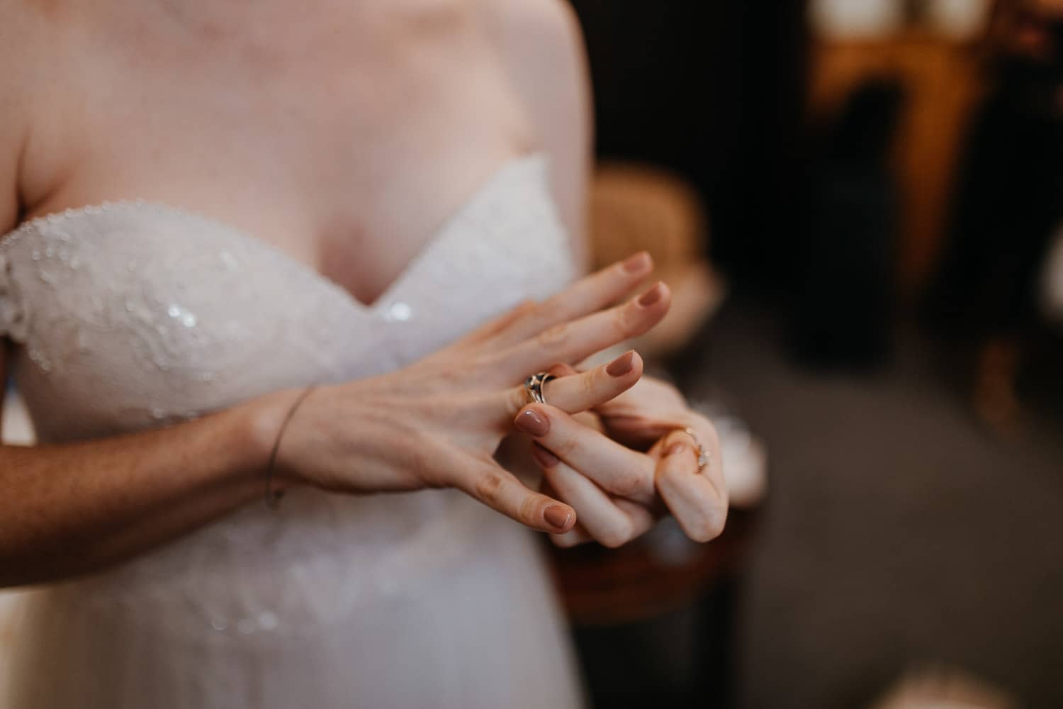 getting ready, gettin ready, ringe, rings, ring, wedding berlin, kulturschloss roskow, boho bride, boho braut